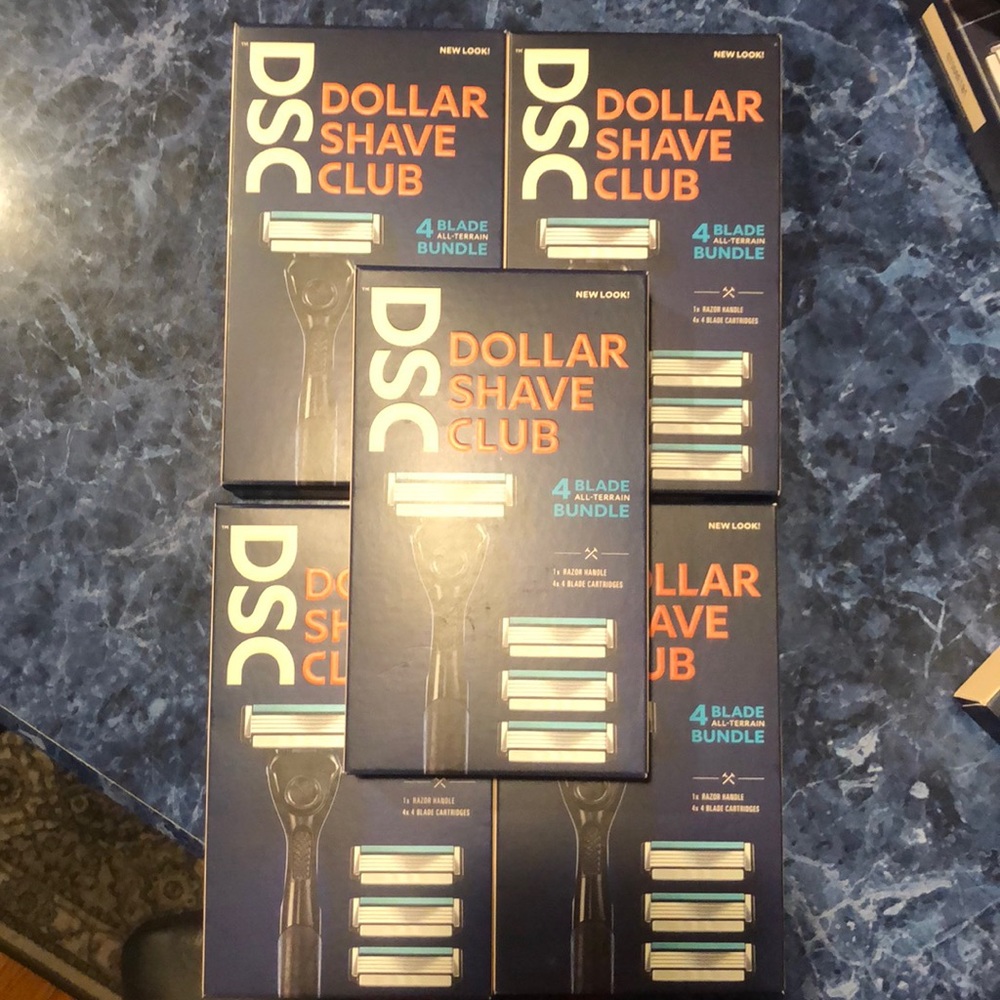 DSC Razors. Comes with 5 boxes as seen in pic.